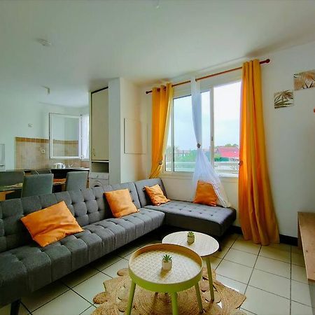 Appartement T2 - Sainte-Marie - 10 Min De L'Aeroport エクステリア 写真