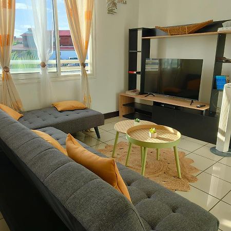 Appartement T2 - Sainte-Marie - 10 Min De L'Aeroport エクステリア 写真