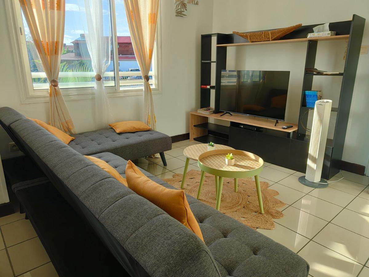 Appartement T2 - Sainte-Marie - 10 Min De L'Aeroport エクステリア 写真