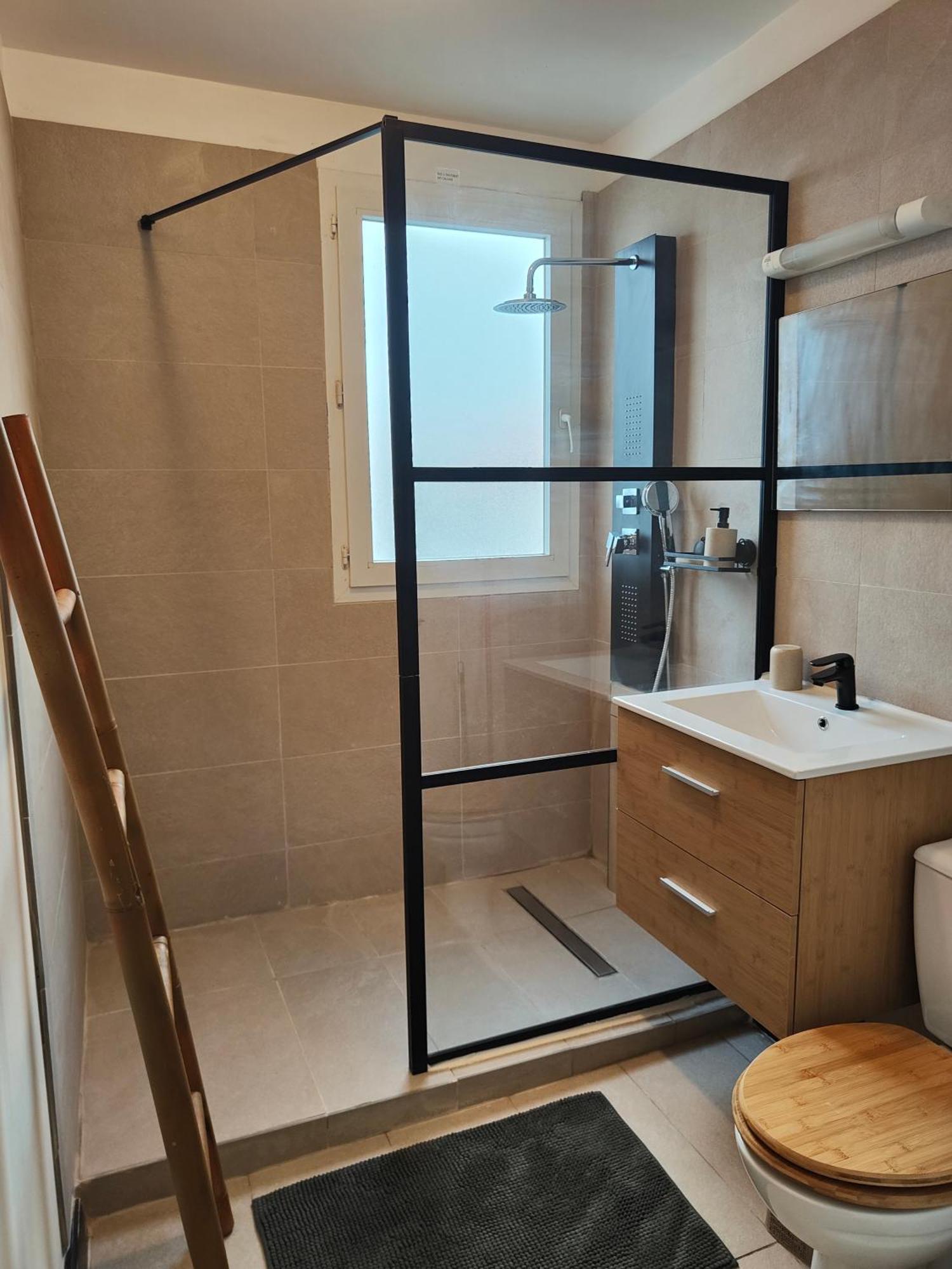 Appartement T2 - Sainte-Marie - 10 Min De L'Aeroport エクステリア 写真